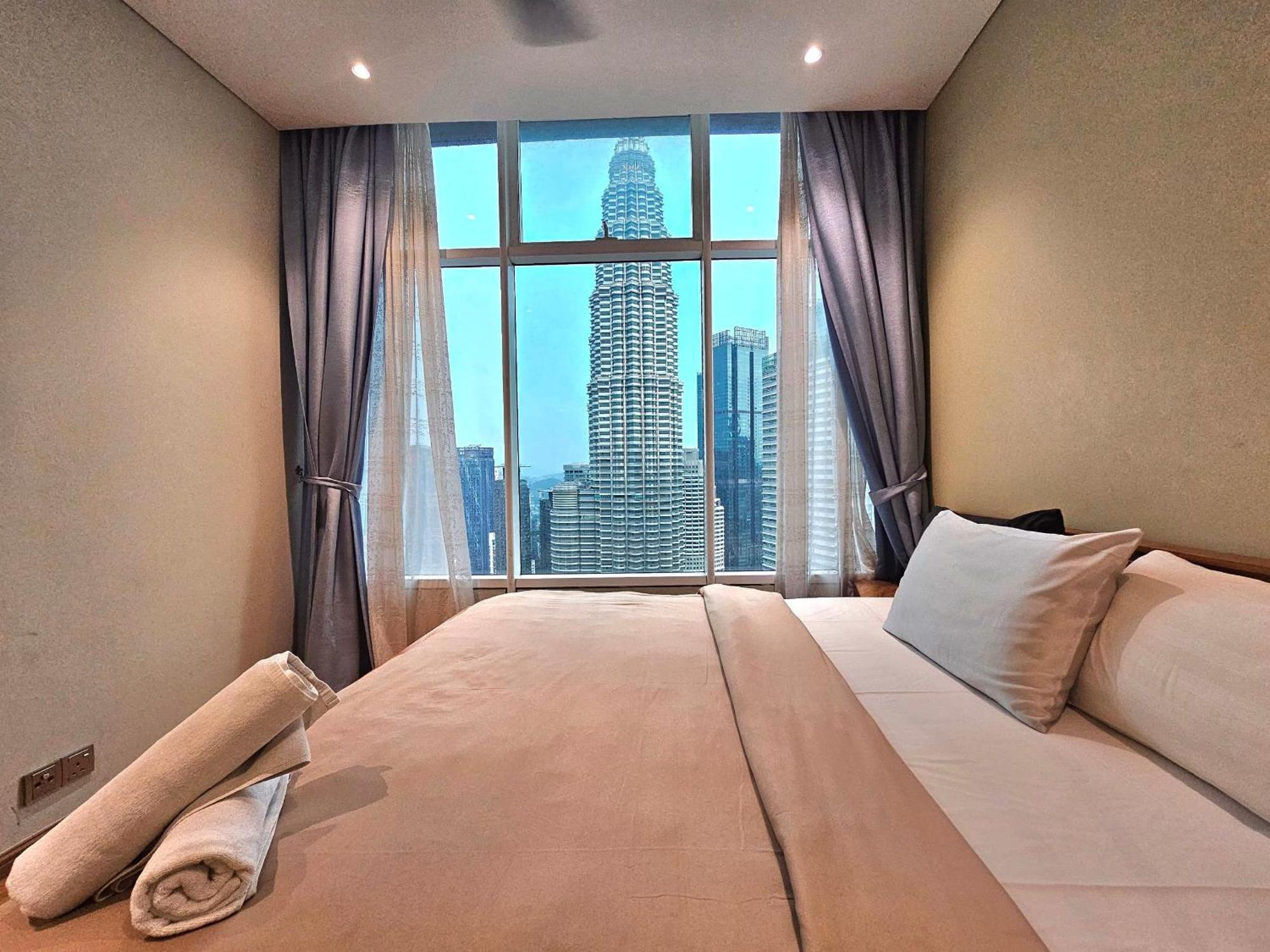 Sky Suites Klcc Jalan P Ramlee Kuala Lumpur Exterior photo